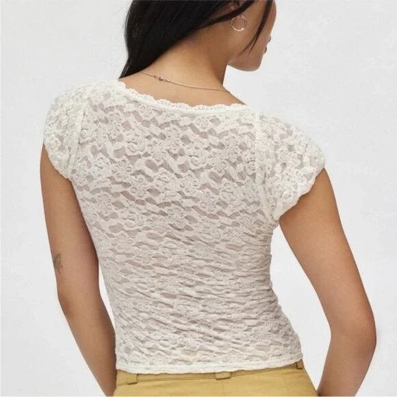 NWT UO Kimchi Blue Clementine Femme Ivory Top - Picture 2 of 5